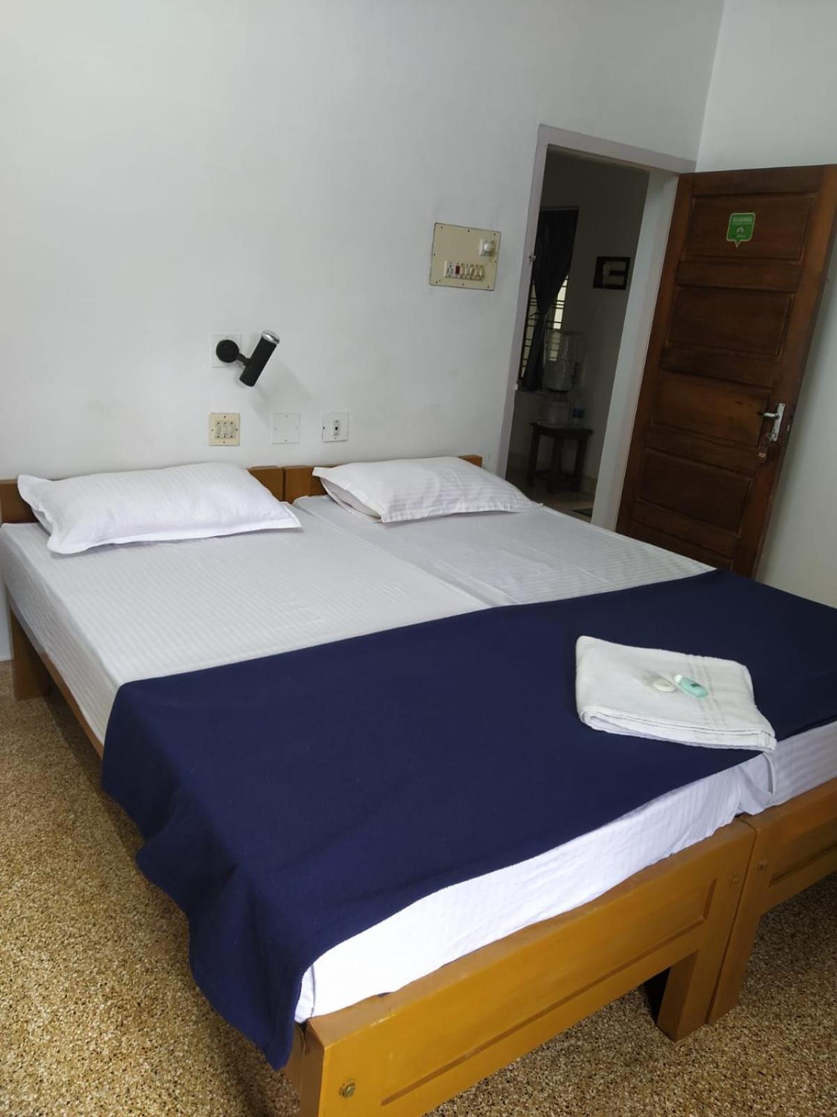 Paradise Homestay Alappuzha Extérieur photo